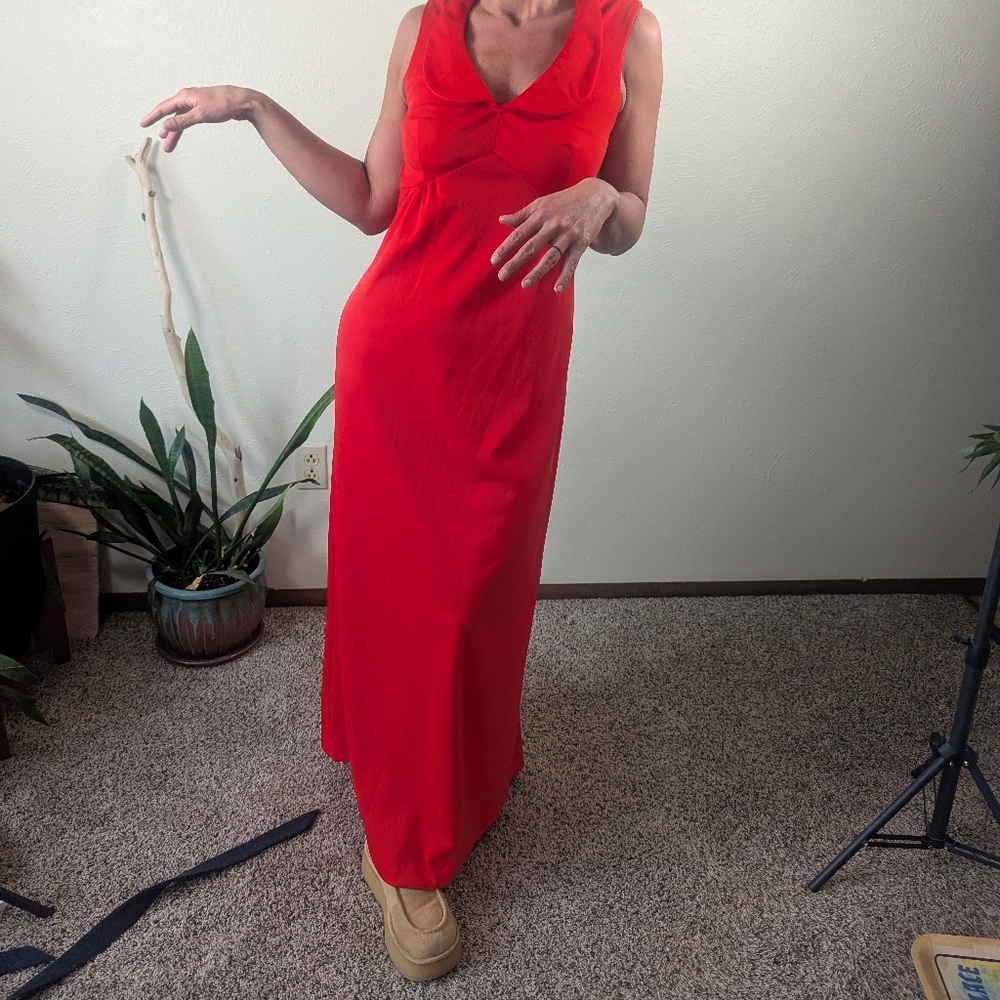 Vintage Groovy Chic Red Maxi Dress